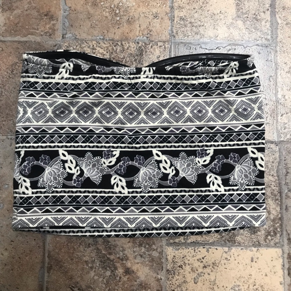 Patterned Tube Top - Picture 2 of 4